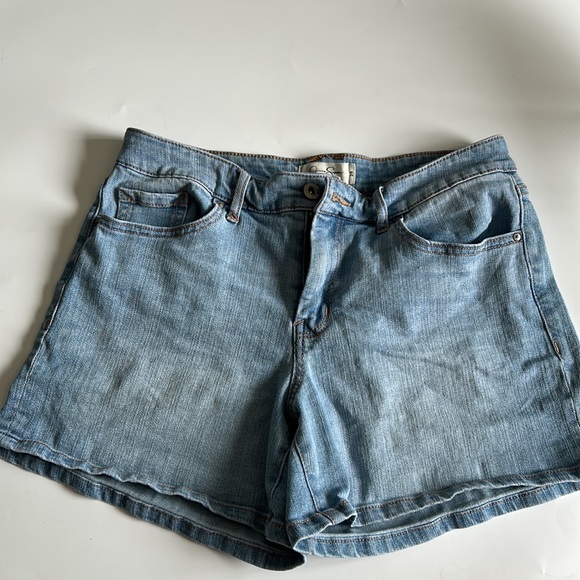 Jessica Simpson Low Rise Forever Short Shorts Blue  Denim Jean - Picture 1 of 11